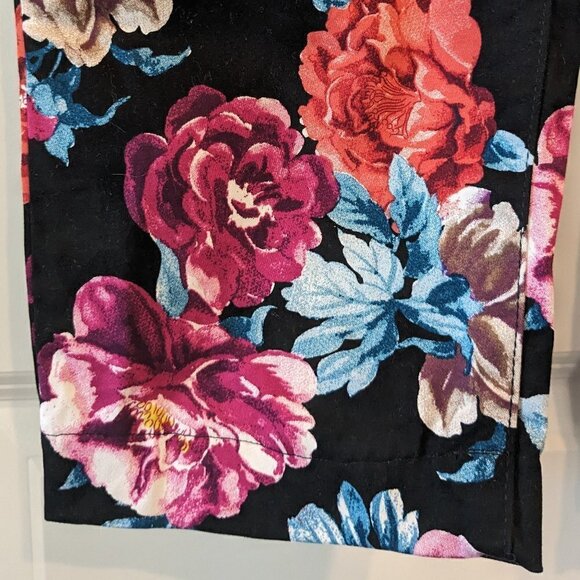 Chico's Jeggings Black Floral Stretch Button Pants Chicos Size 3R Womens 16R - Picture 11 of 16